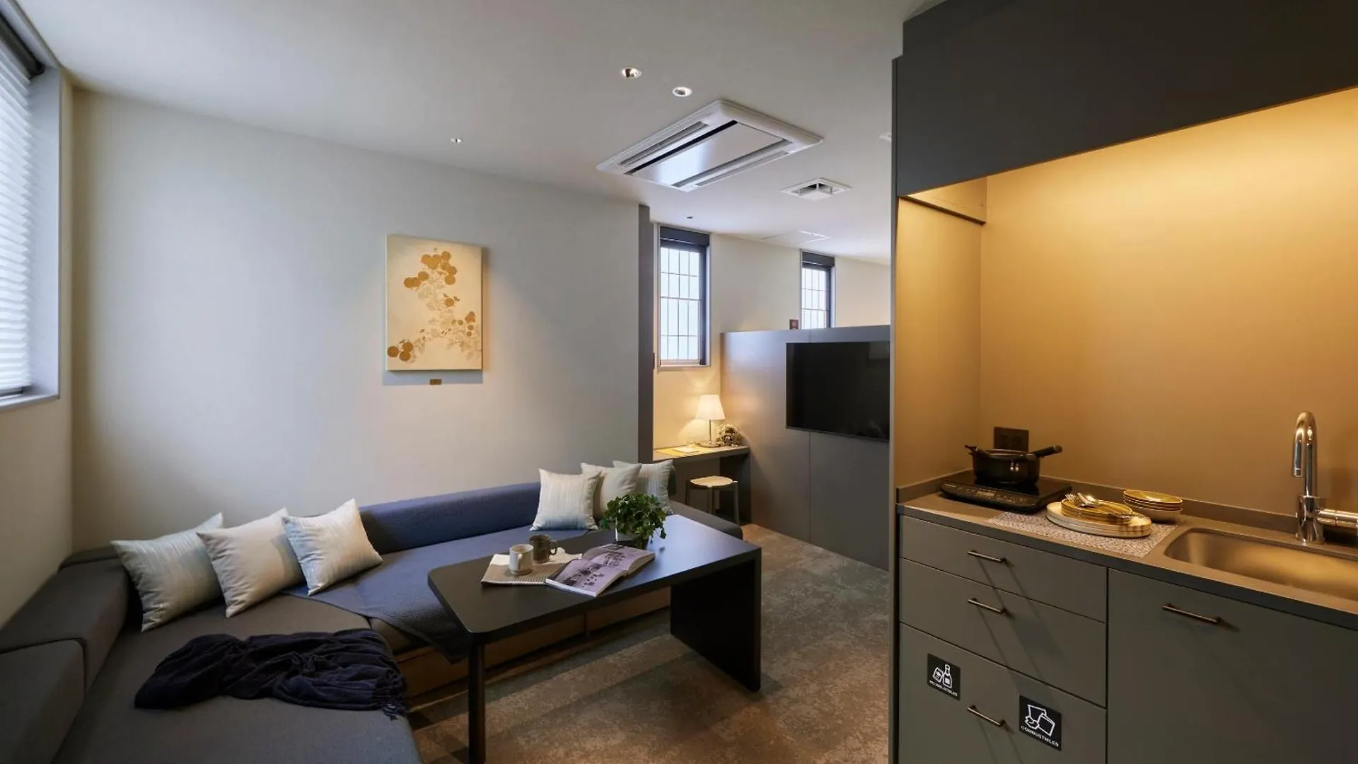 Minn Nihonbashi Suitengumae Tokyo