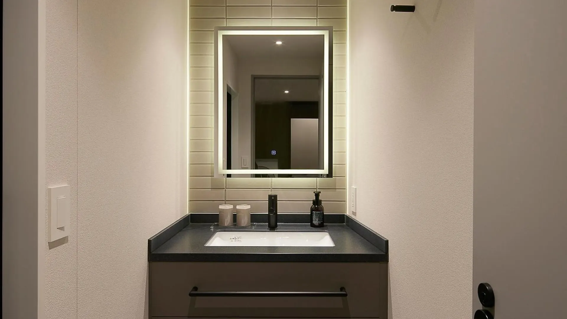 Minn Nihonbashi Suitengumae Tokyo Aparthotel